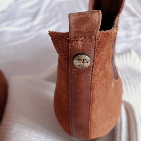Donald Pliner Vale suede ankle boots - Picture 7 of 13